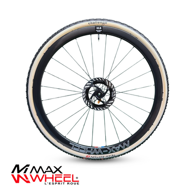 OFFRE PREMIUM : 35 BOYAUX CARBON DISC BRAKE T800 / DT SWISS 240 + DISQUES SHIMANO + BOYAUX CHALLENGE TEAM EDITION