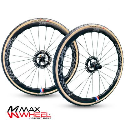 35 BOYAUX CARBON WAVE SHAPE DISC BRAKE (NEW) + BOYAUX CHALLENGE TEAM EDITION + DISQUES SHIMANO