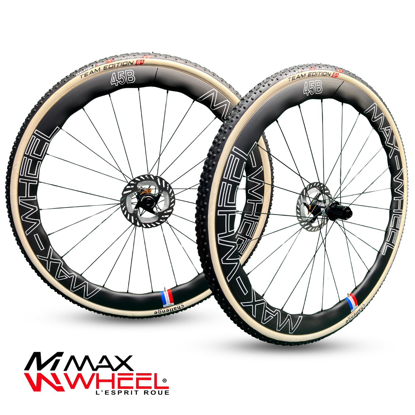 OFFRE : 45 BOYAUX CARBON WAVE SHAPE DISC BRAKE + BOYAUX CHALLENGE + DISQUES SHIMANO